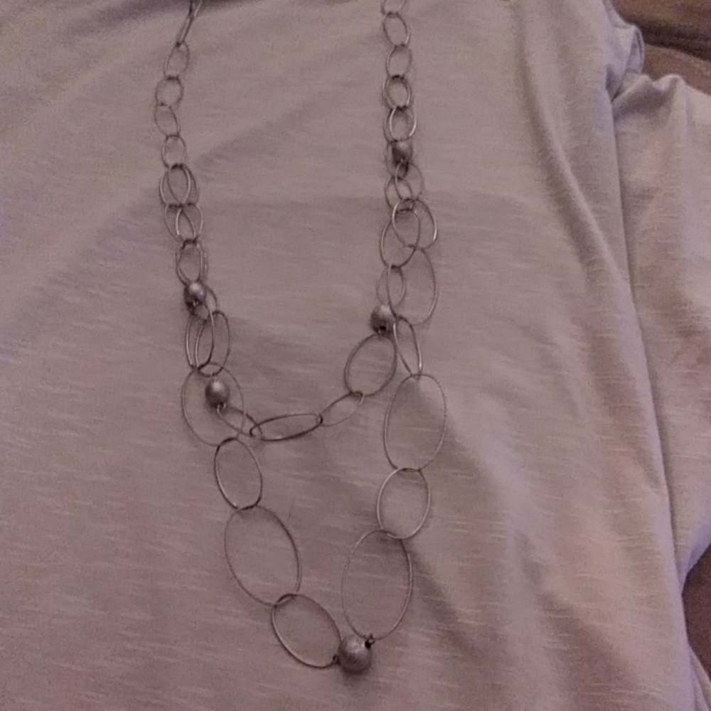 Swooped necklace